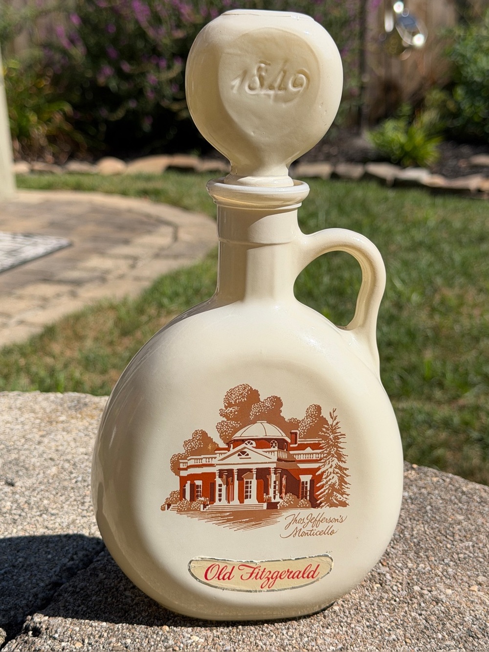 Vintage 1968 Old Fitzgerald Stitzel-Weller Monticello Bourbon Decanter 1849. G23